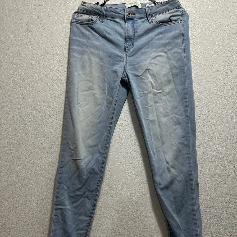 Celebrity Pink Light Blue Skinny Jeans - Picture 5 of 9